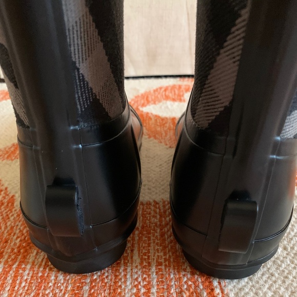 BURBERRY CLEMENCE CHECK PANEL RAIN BOOTS - Picture 7 of 12